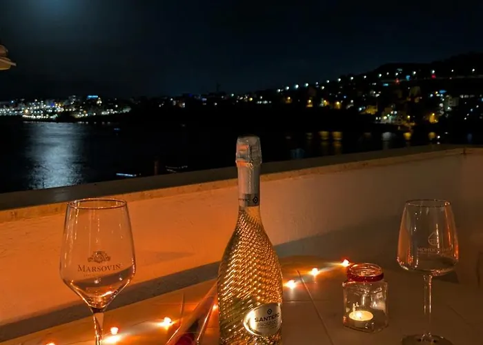 Honeymoon Seaview * St. Paul's Bay